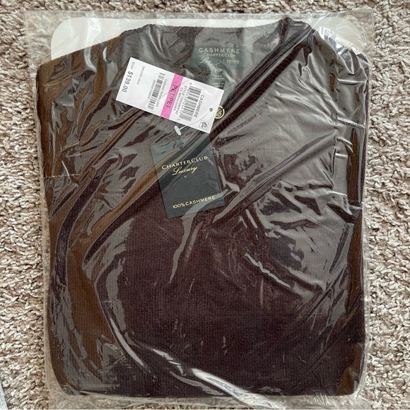 Cashmere Sweater - Picture 1 of 3